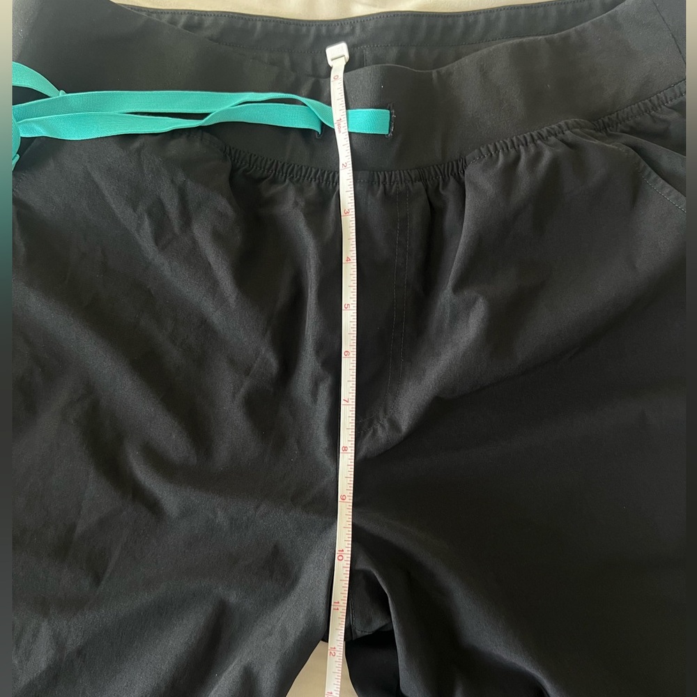 FIGS Technical Collection Jogger Scrubs - Picture 10 of 14